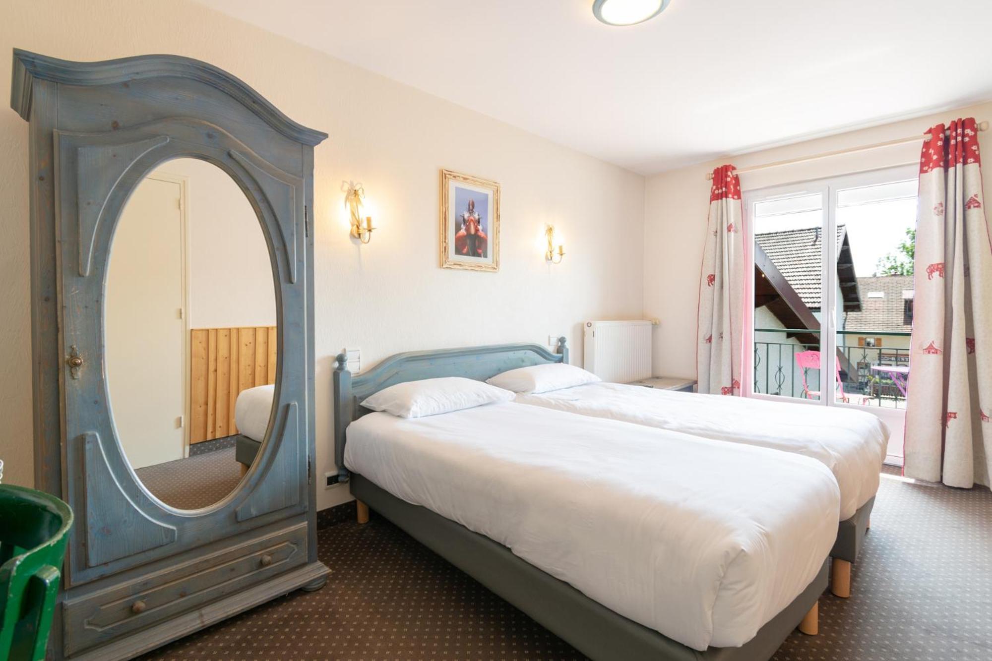 Hotel De La Poste Malbuisson Zewnętrze zdjęcie
